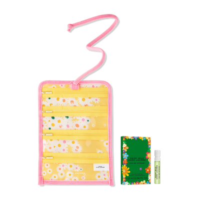 Marc Jacobs Free 2 Piece Gift with select large spray purchase