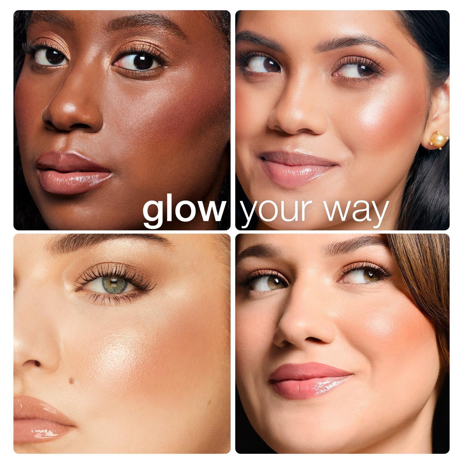 Glow Wardrobe Highlighting Eye & Cheek Palette