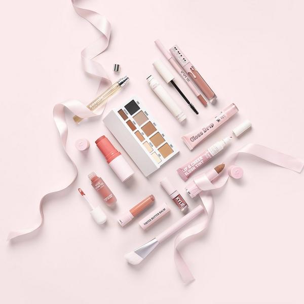 KYLIE COSMETICS 12 Days of Kylie Advent Calendar #4