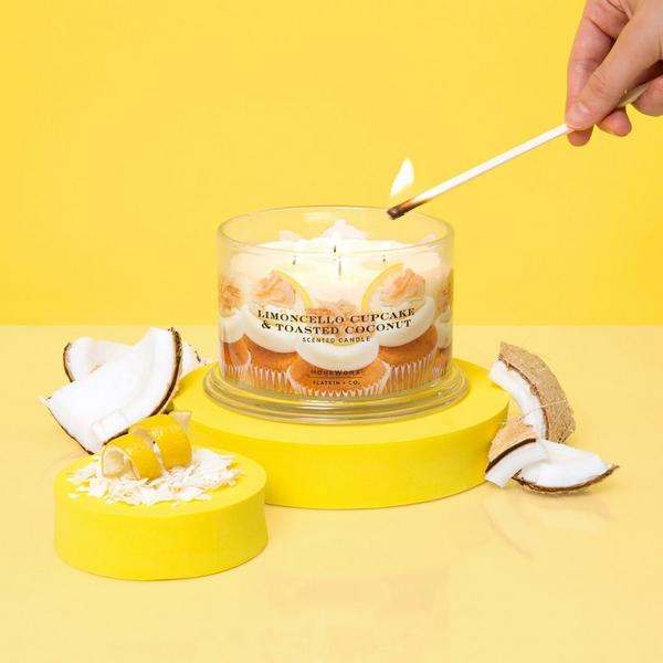 HomeWorx Limoncello Cupcake and Toasted Coconut 4-Wick Scented Candle #4