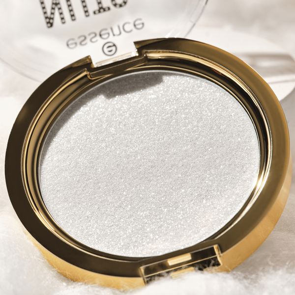 Essence Nuts About You All-Over Highlighter #4