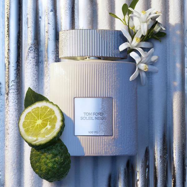 Soleil Neige Perfume 2