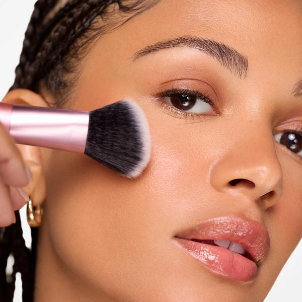 Real Techniques Ultimate Multi-Tasker Brush #3