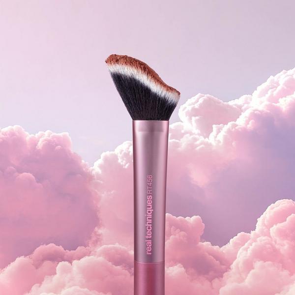 Real Techniques Cloudtopia Blonzing Brush #5