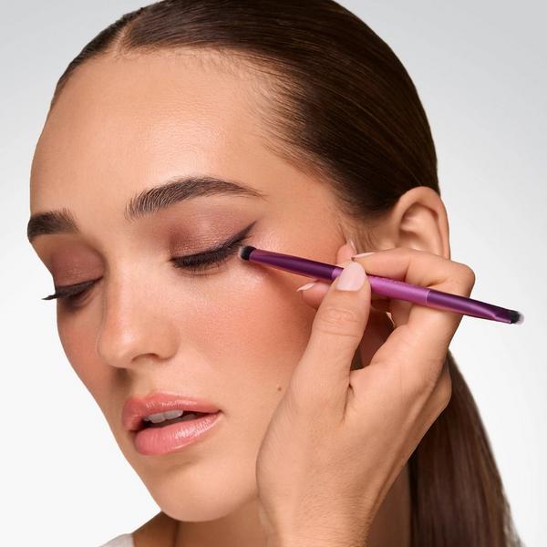 Real Techniques Liner & Smudge Brush #3