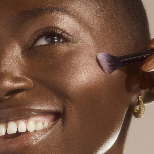 e.l.f. Cosmetics High Points Highlighter Brush #6