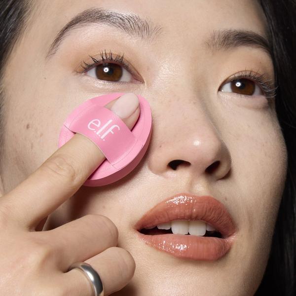 e.l.f. Cosmetics Pillow Puff Concealer Sponge #5
