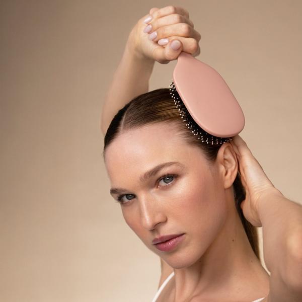 Kitsch Kitsch Smooth & Polish Brush #4