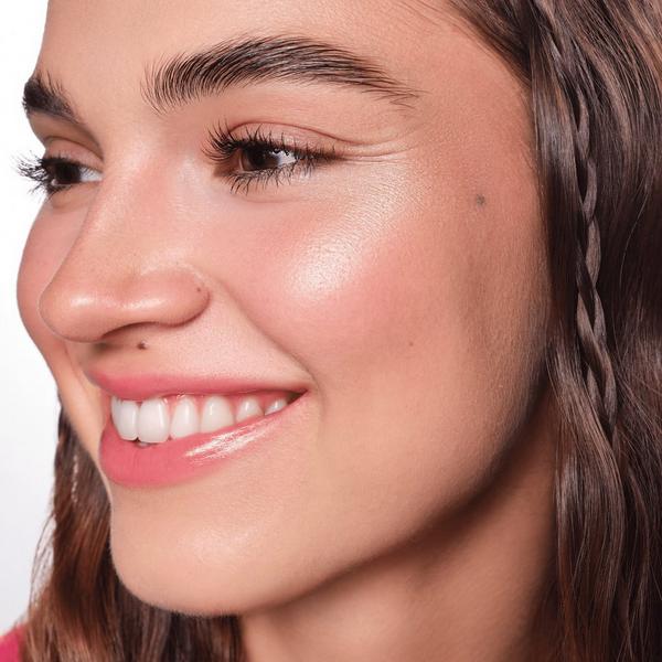 Essence Soft Touch Bouncy Glow #4