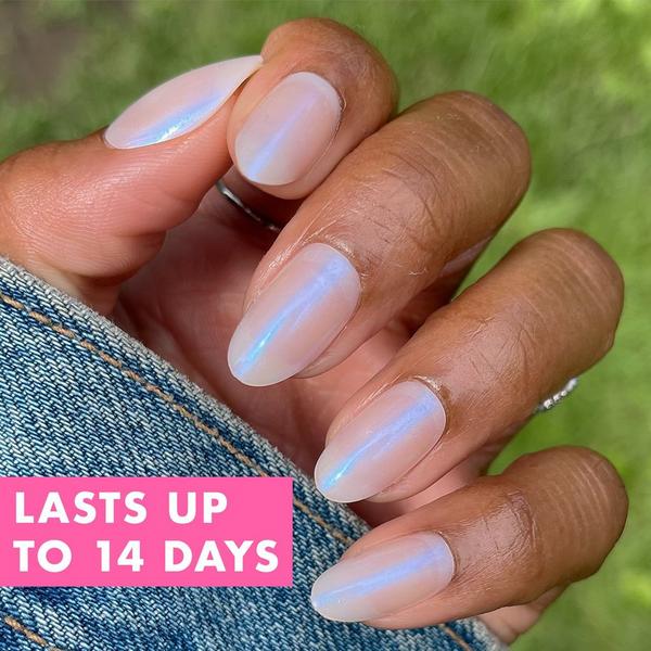 Olive & June Instant Mani Press-On Nails Pink Goldfish #6