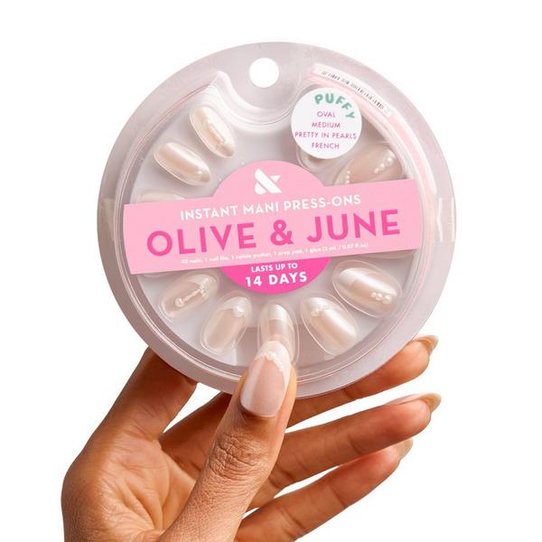 Olive & June Instant Mani Press-On Nails Pearl Heart French #4