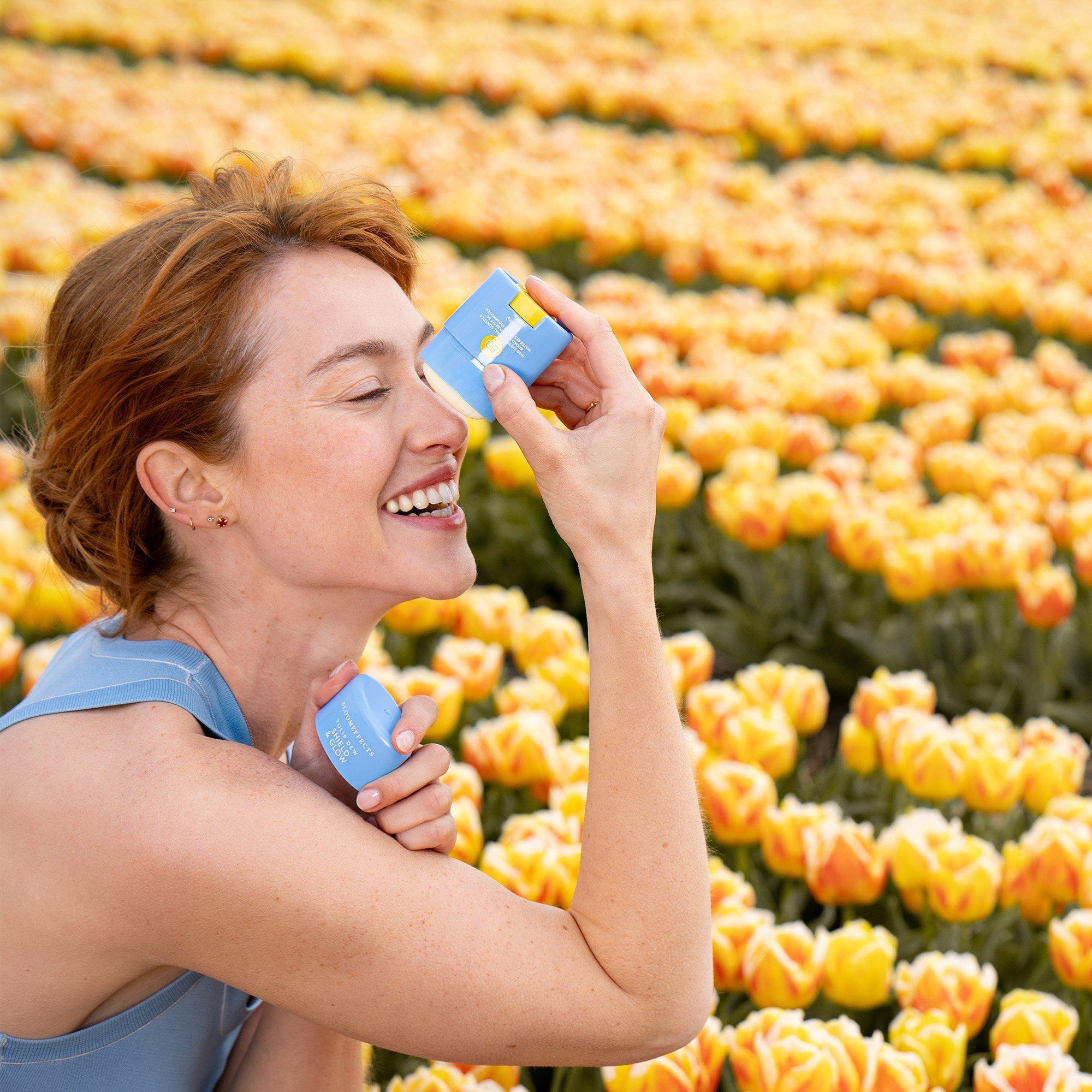 Минеральный солнцезащитный стик SPF 50 Bloomeffects Tulipscreen Shield & Glow — фото 3