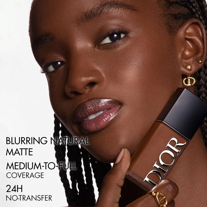 Dior - 4C Forever Skin Wear Blurring Natural Matte Foundation