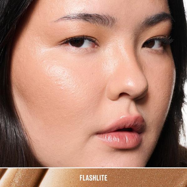 MAC Strobe Beam Bronzelighter Liquid Bronzer #3