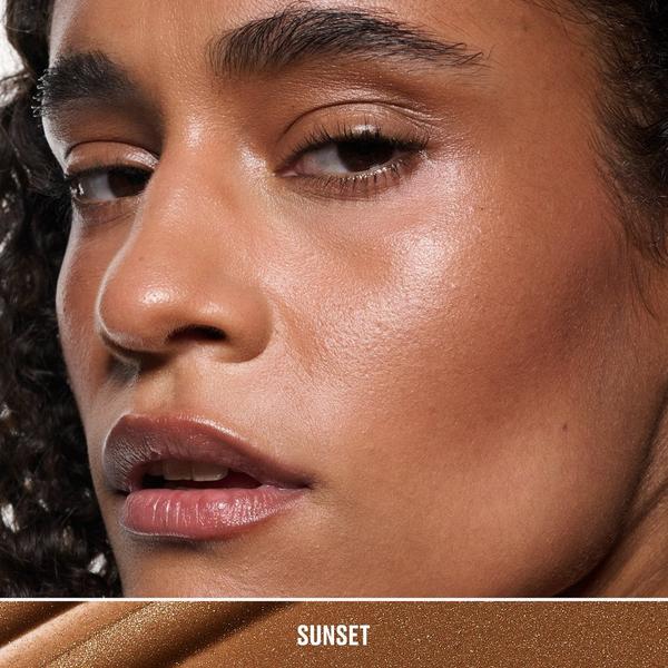 MAC Strobe Beam Bronzelighter Liquid Bronzer #3