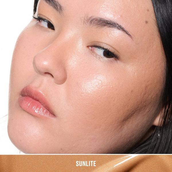 MAC Strobe Beam Bronzelighter Liquid Bronzer #3