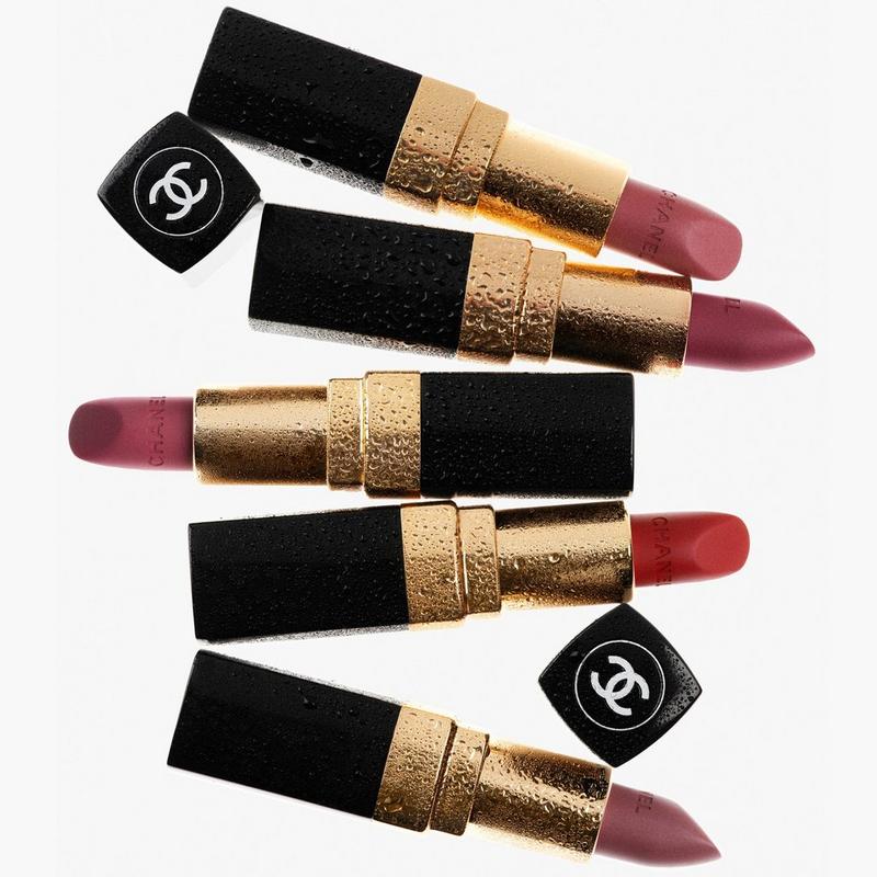 CHANEL - 112 PARIS 1ER ROUGE COCO Longwear Satin Lipstick