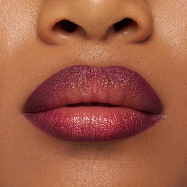 Essence 8H Matte Comfort Lipliner #4