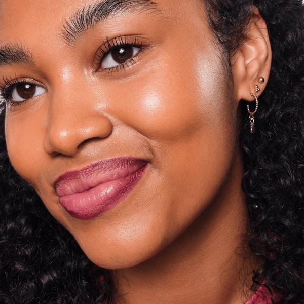 Essence 8H Matte Comfort Lipliner #5
