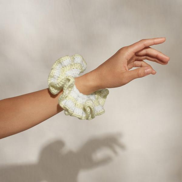 Kitsch Crochet Hair Scrunchie #7