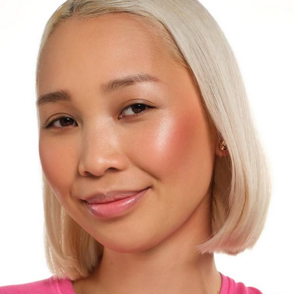 Essence Radiant Light Face Palette #5