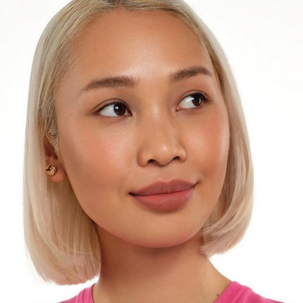 Essence Blur Soufflé Matte Lip Cream #5