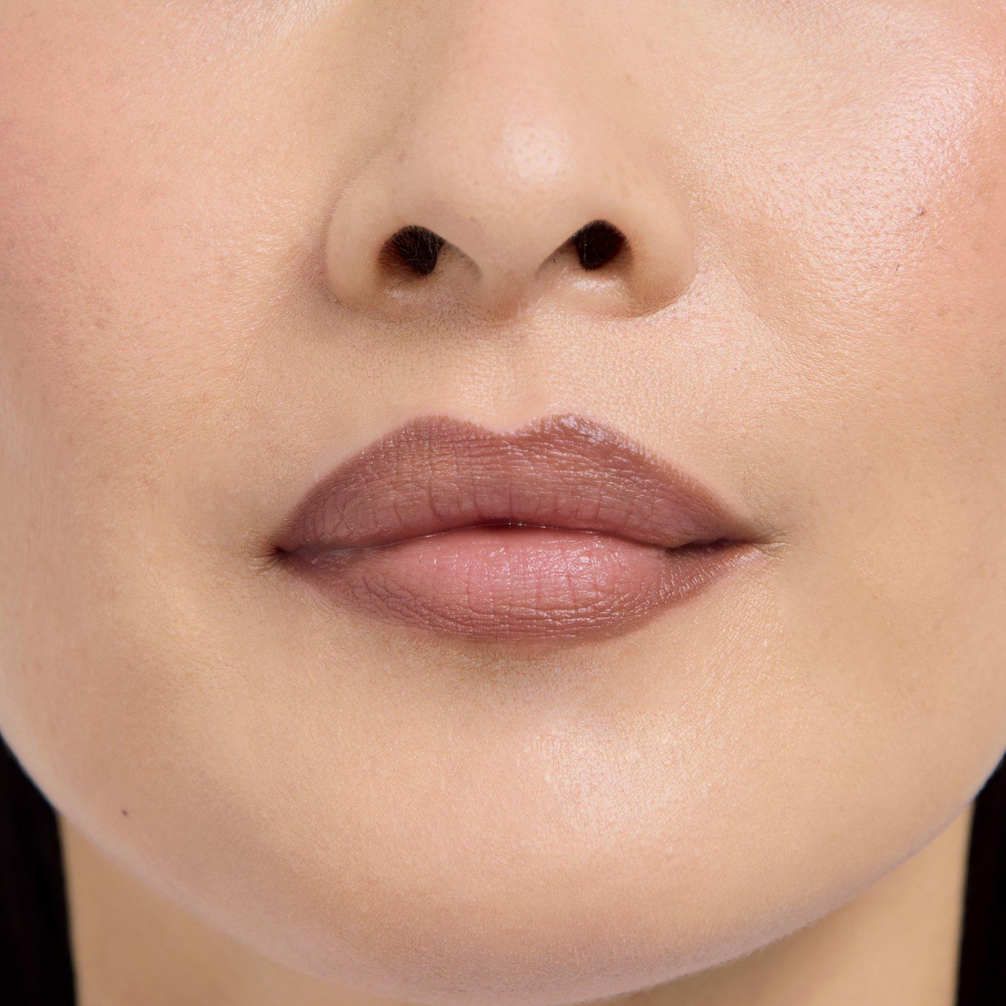 Lip Frame Defining Lip Liner - thumbnail 5