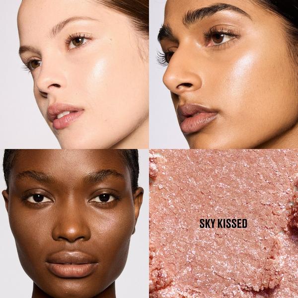 MAC Glow Play Bouncy Highlighter #3