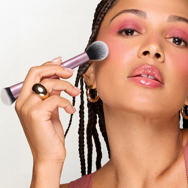 Real Techniques Highlight & Detail Brush #5
