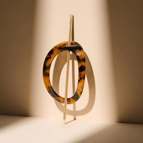 The Hair Edit Editorial Hoop & Pin Tortoise Barrette #4
