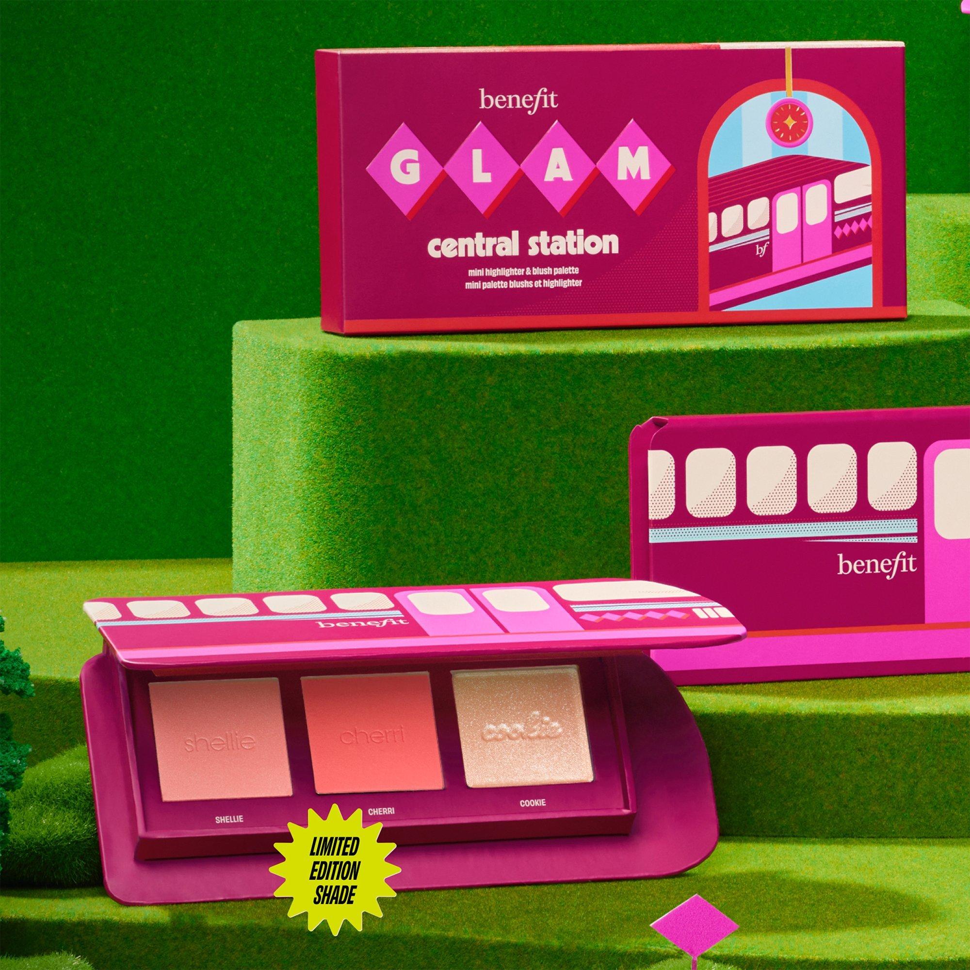 Подарочный набор Benefit Cosmetics Glam Central Station: мини-палетка румян и хайлайтера — фото 6