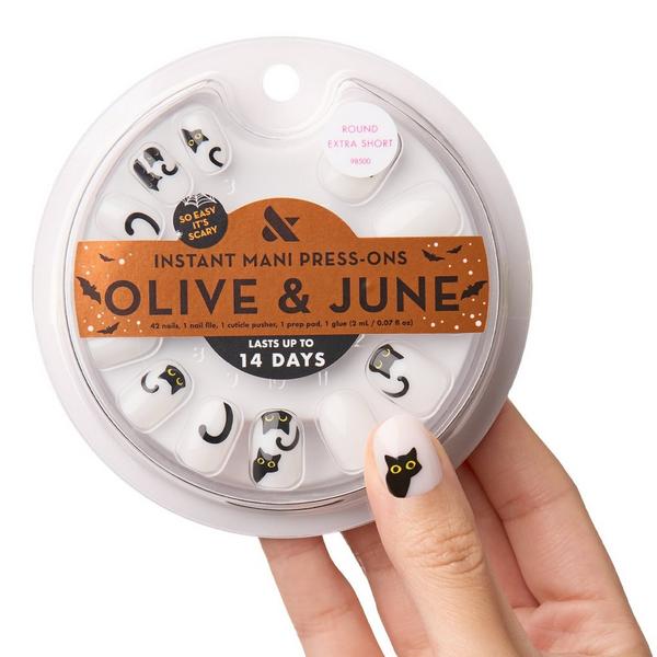 Olive & June Instant Mani Halloween Press-On Nails It’s Purrfection #4