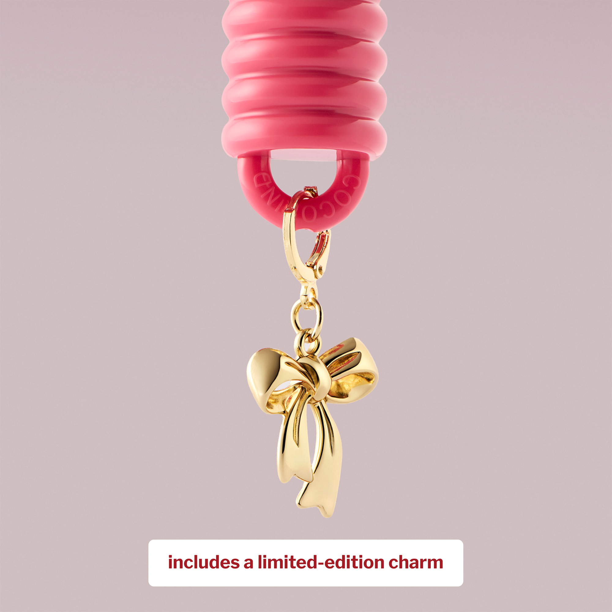 Набор из двух бальзамов для губ и подвесок cocokind Lip Balm + Charm — фото 4