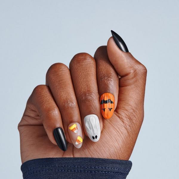 Kiss Core Design Medium Almond Press On Nails, Witching Hour #4