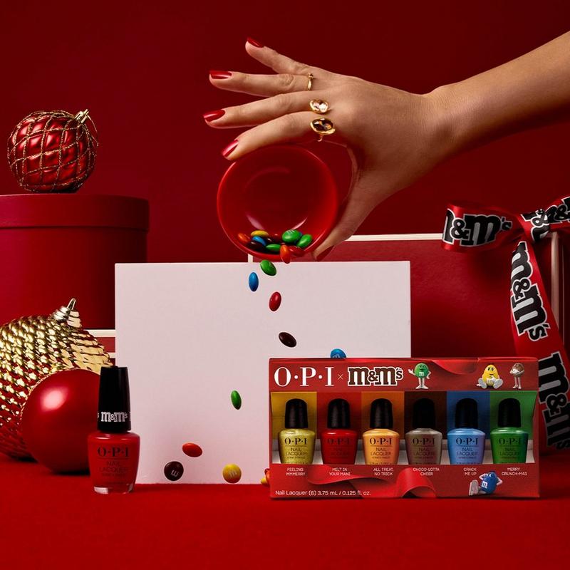 OPI - OPIxM&M Holiday 6 Piece Collectible Nail Lacquer Polish Mini