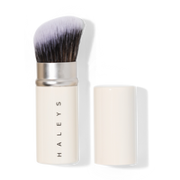 Re-tractable Face Brush