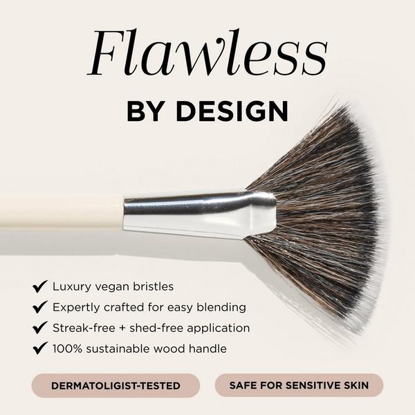 HALEYS Beauty Fan Brush #4