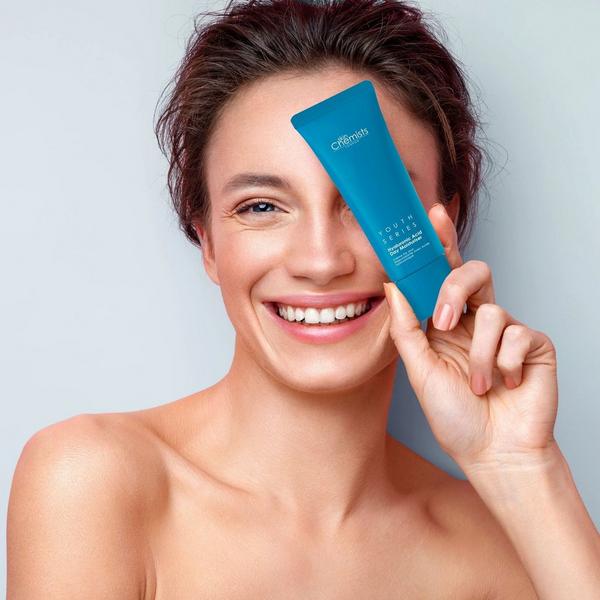 skinChemists Youth Series 1% Hyaluronic Acid Day Moisturizer #3