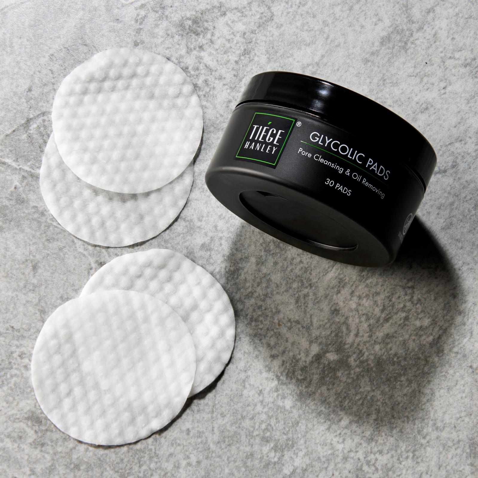GLYCOLIC PADS Pore Cleansing & Oil Removing