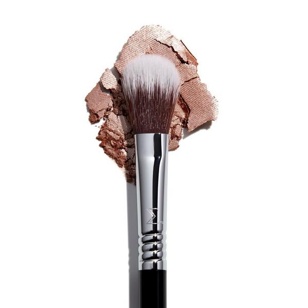 Sigma Beauty F03 High Cheekbone Highlighter Brush #3