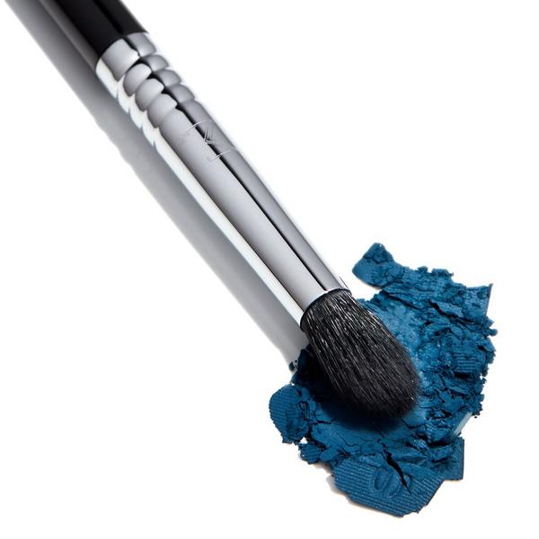 Sigma Beauty E45 Small Tapered Blending Brush #4