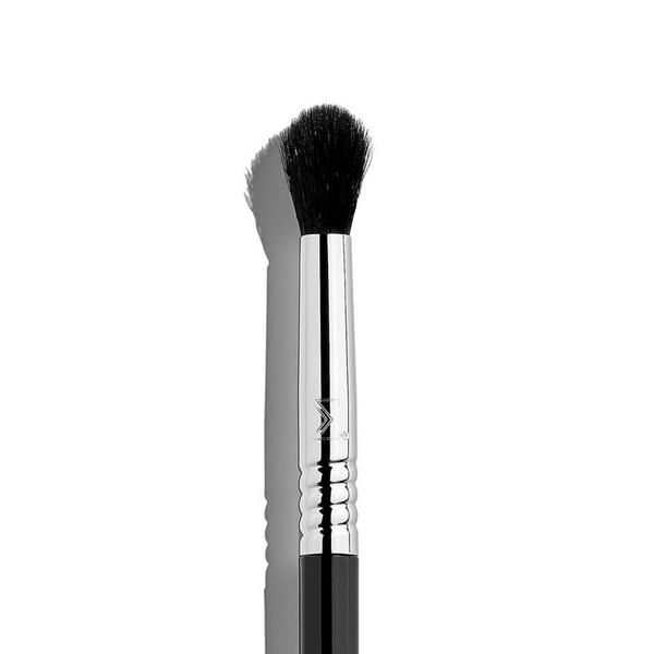 Sigma Beauty E38 Diffused Crease Brush #2