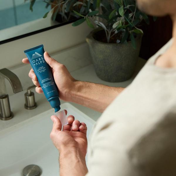 Oars + Alps Clear Shave Gel #4