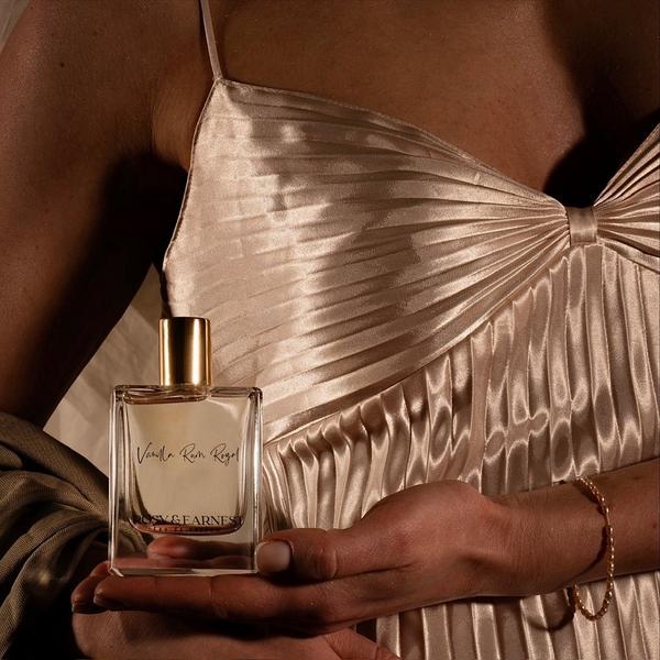 Rosy & Earnest Vanilla Rum Royal Eau de Parfum Travel Spray #3