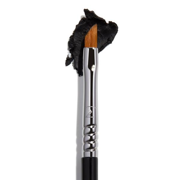 Sigma Beauty E06 Winged Liner Brush #2