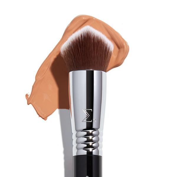 Sigma Beauty 3DHD Kabuki Brush #3
