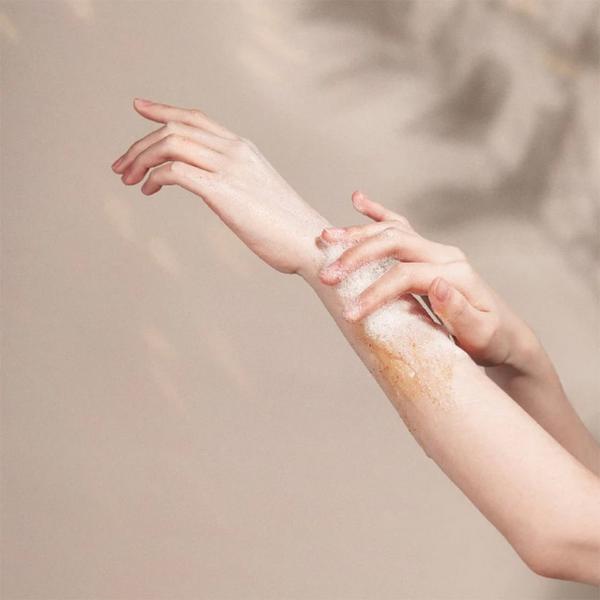 KUNDAL Eau Thermale Scrub Body Wash #2