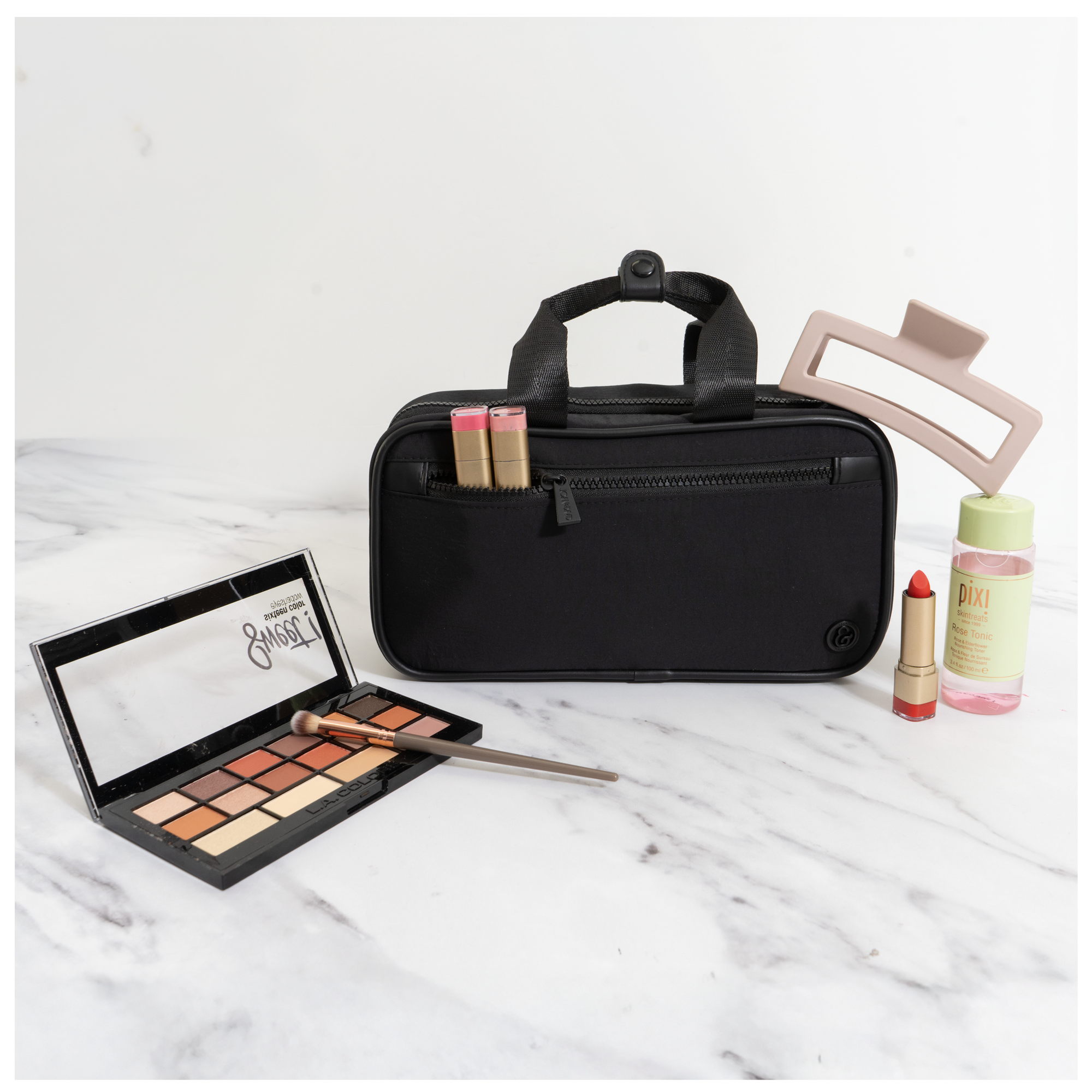 Joan & David Toiletry Case - Thumbnail 3