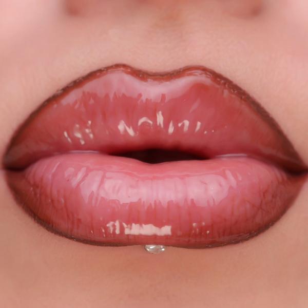 The Lip Bar 4K High Shine Gloss and Straight Line Lip Liner Set #4