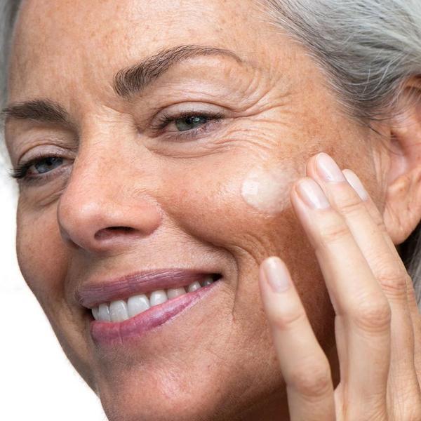 Ursa Major Brighten Up Vitamin C Serum #6